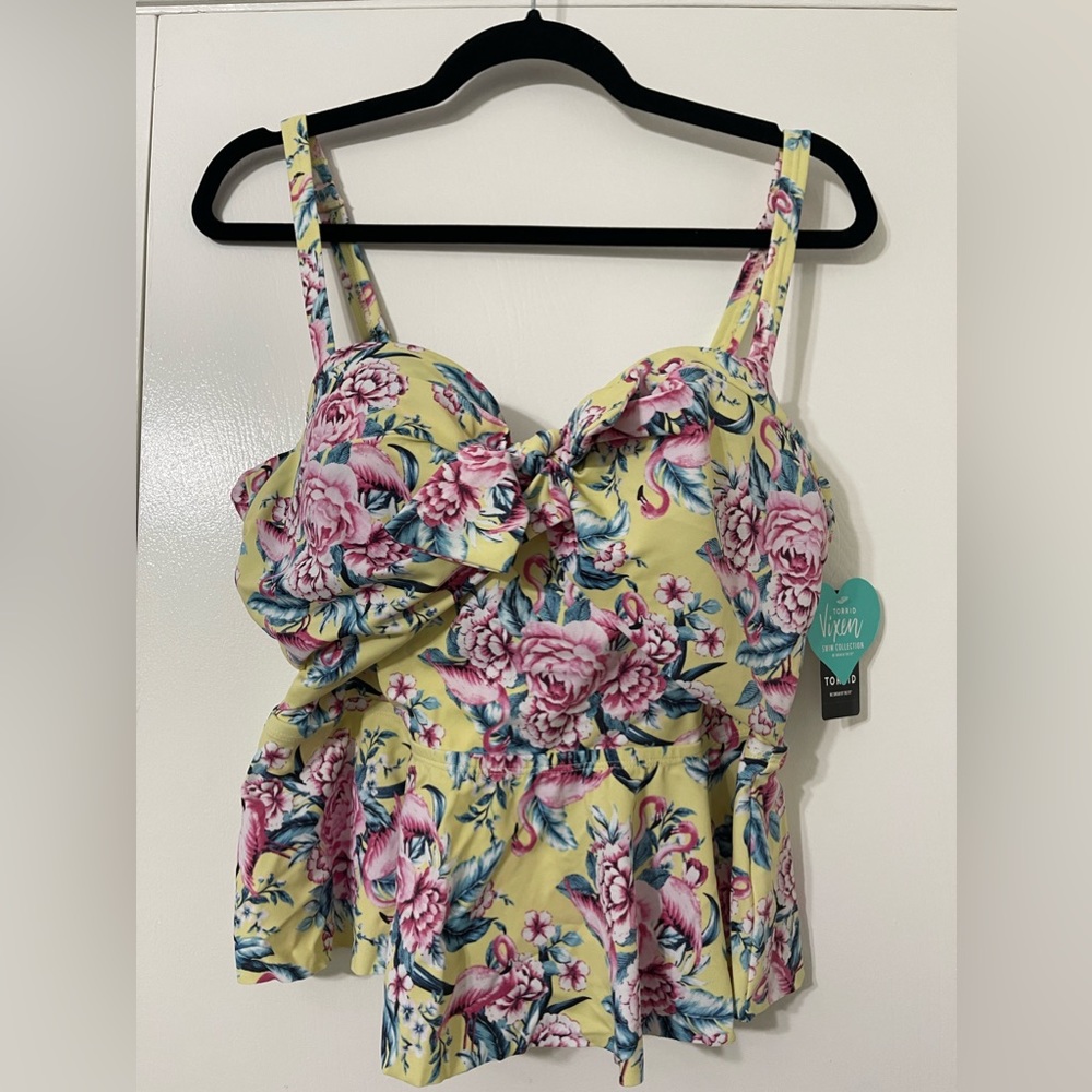 NWT Torrid Tankini Swim Top